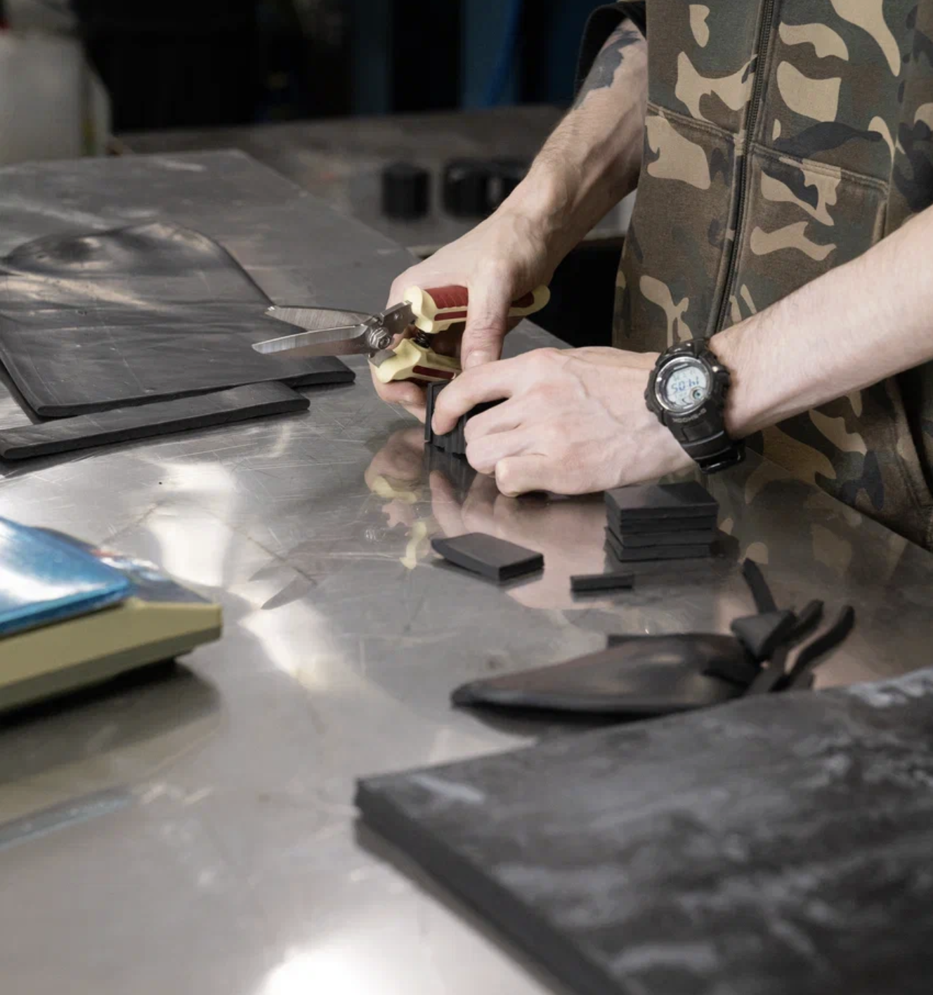 Нарезка резиновых смесей Литтек